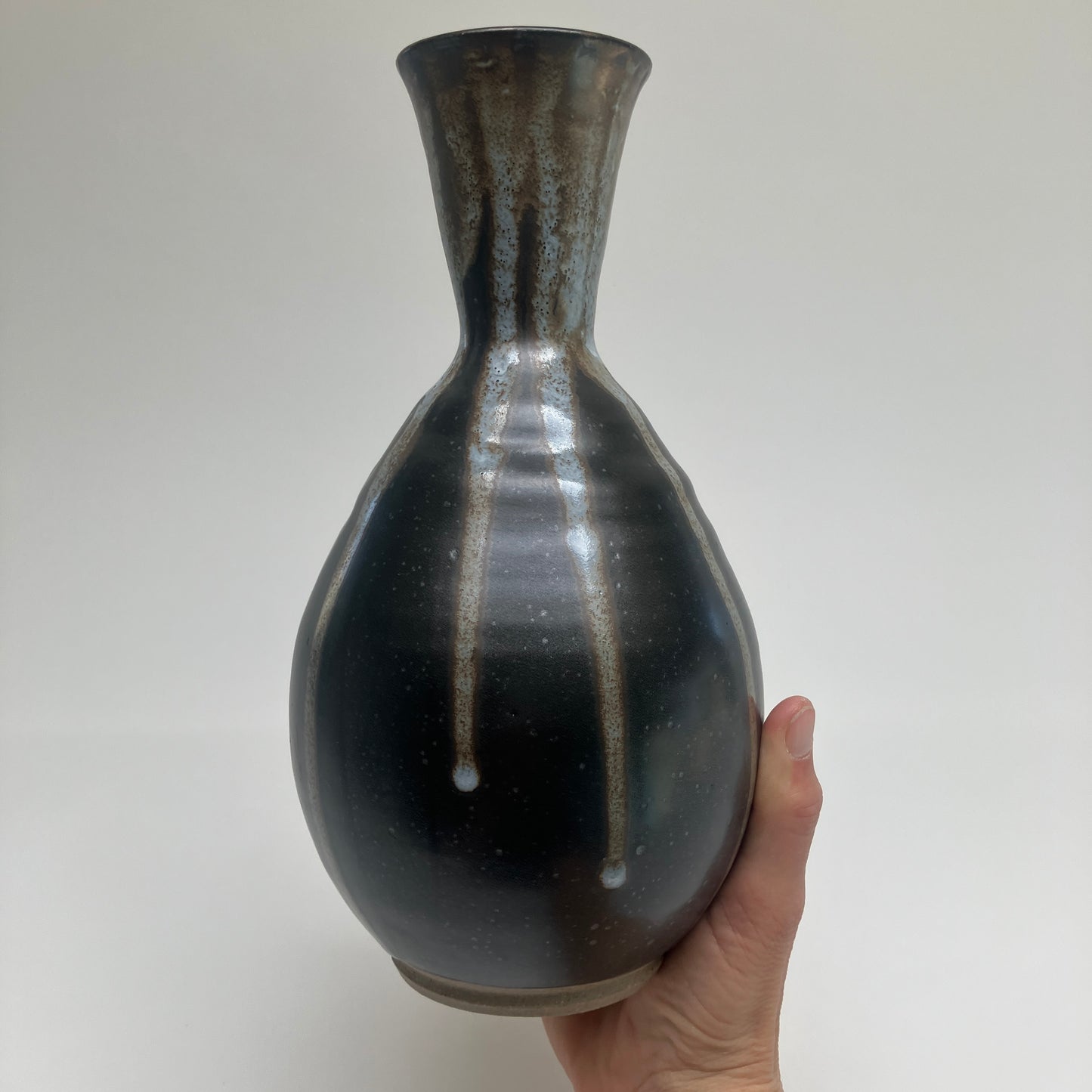 V Neck Vase