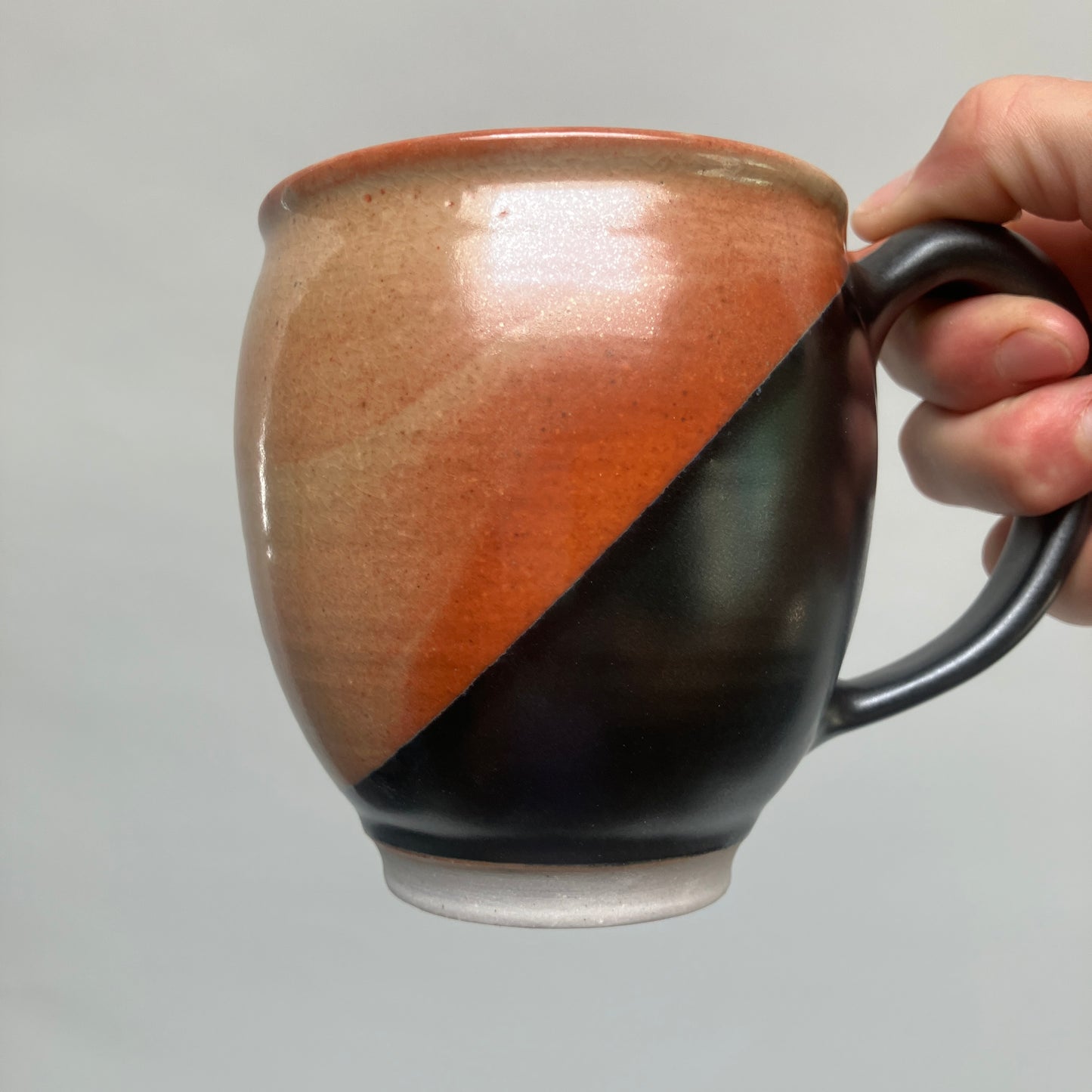 Round Mug With Feather
