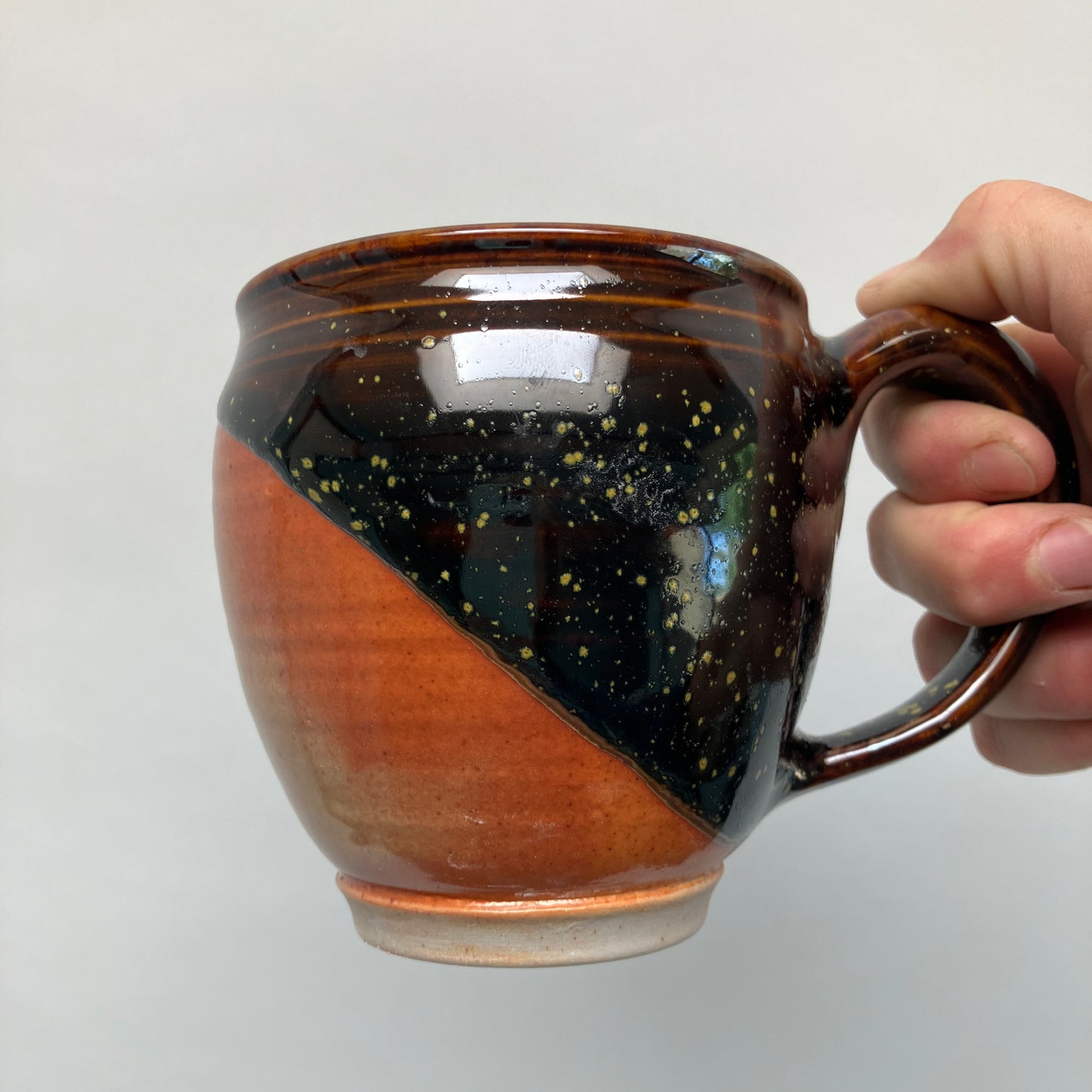 Round Mug With Feather