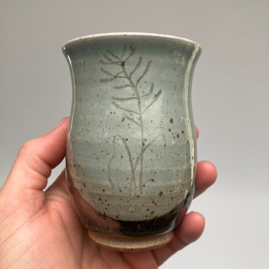 Small Curvy Mug With Mustard