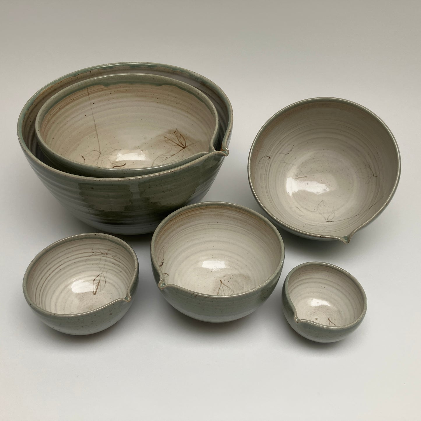 Six Piece Nesting Set of Bowls (Decorated with Leaves)
