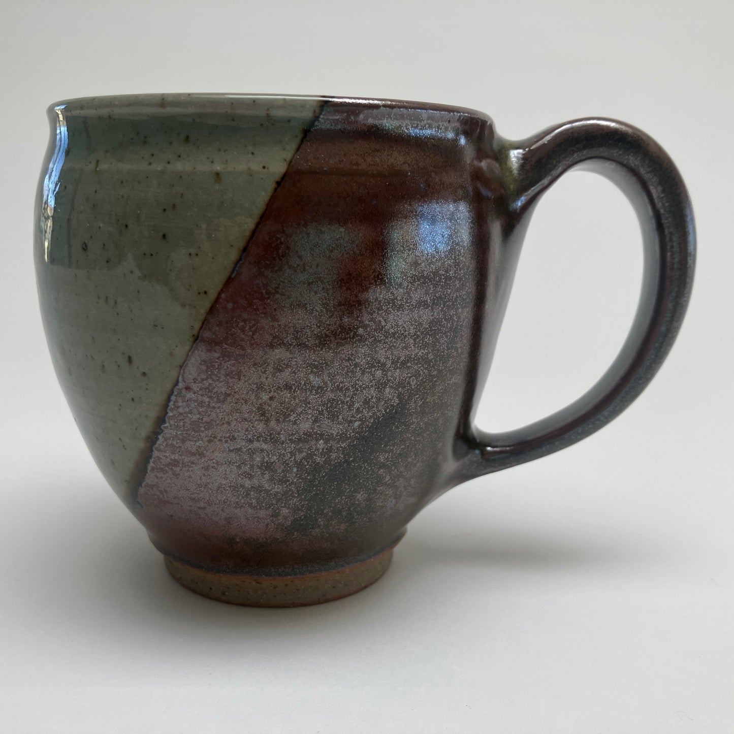 Round Mug with Grasses