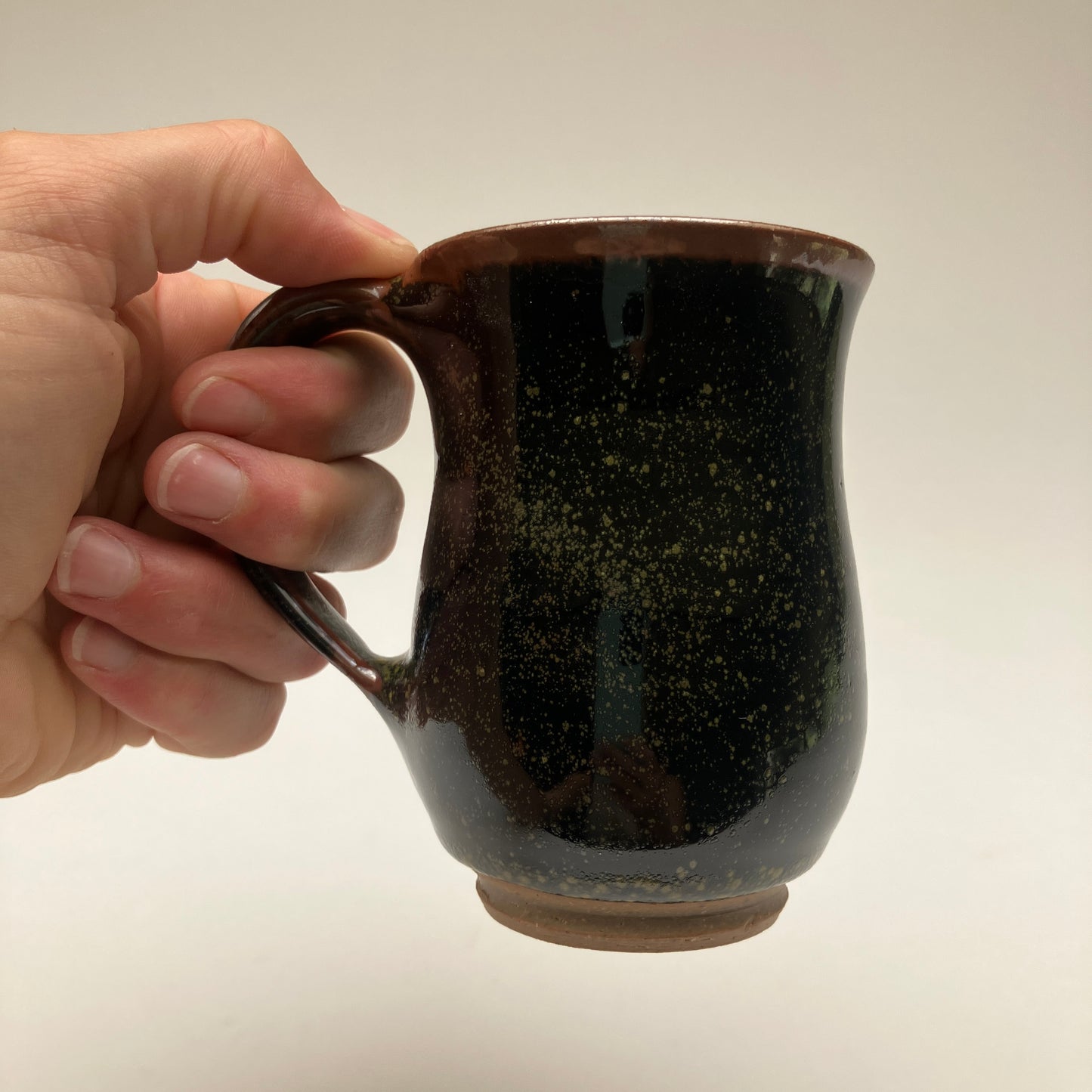 Small Curvy Mug in Teadust