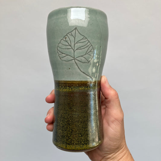 Pint Glass with Leaf Design