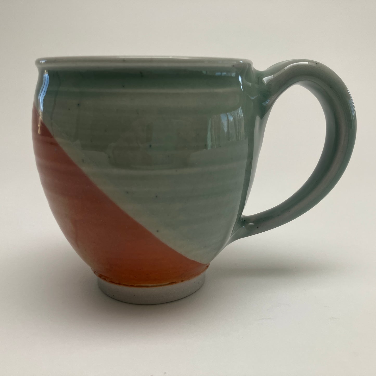 Round Mug With Grasses