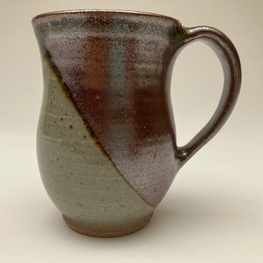 Small Curvy Mug With Grasses
