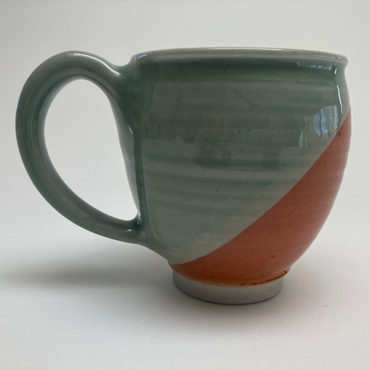 Round Mug With Grasses