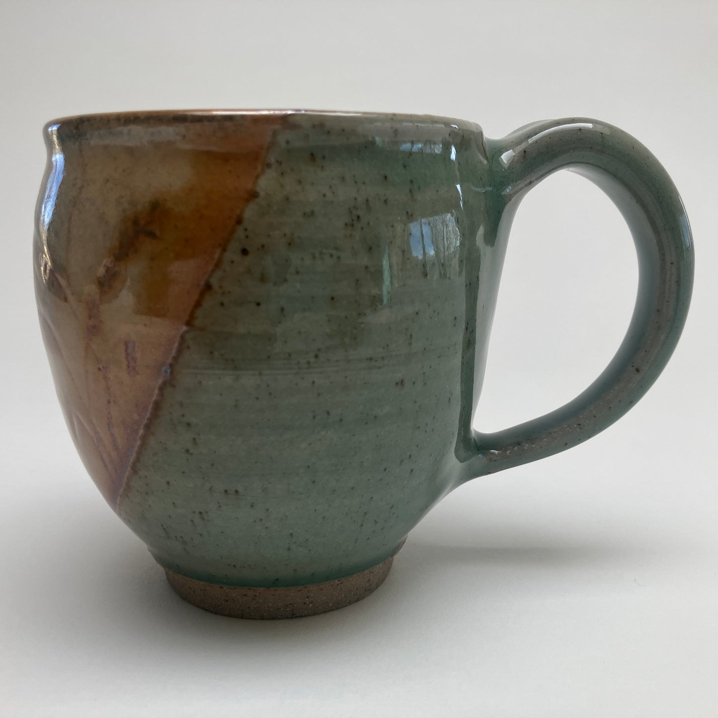 Round Mug With Grasses