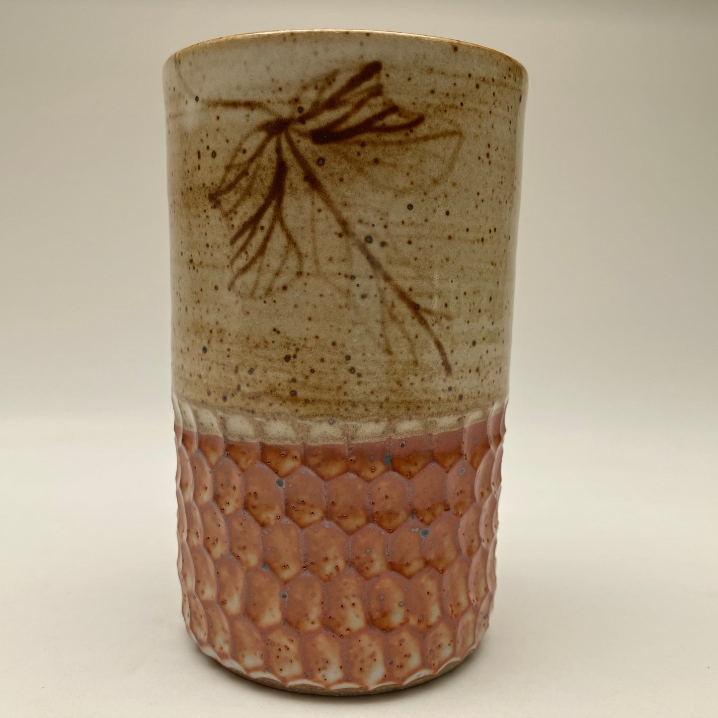 Tumbler with Leaf and Honeycomb Texture