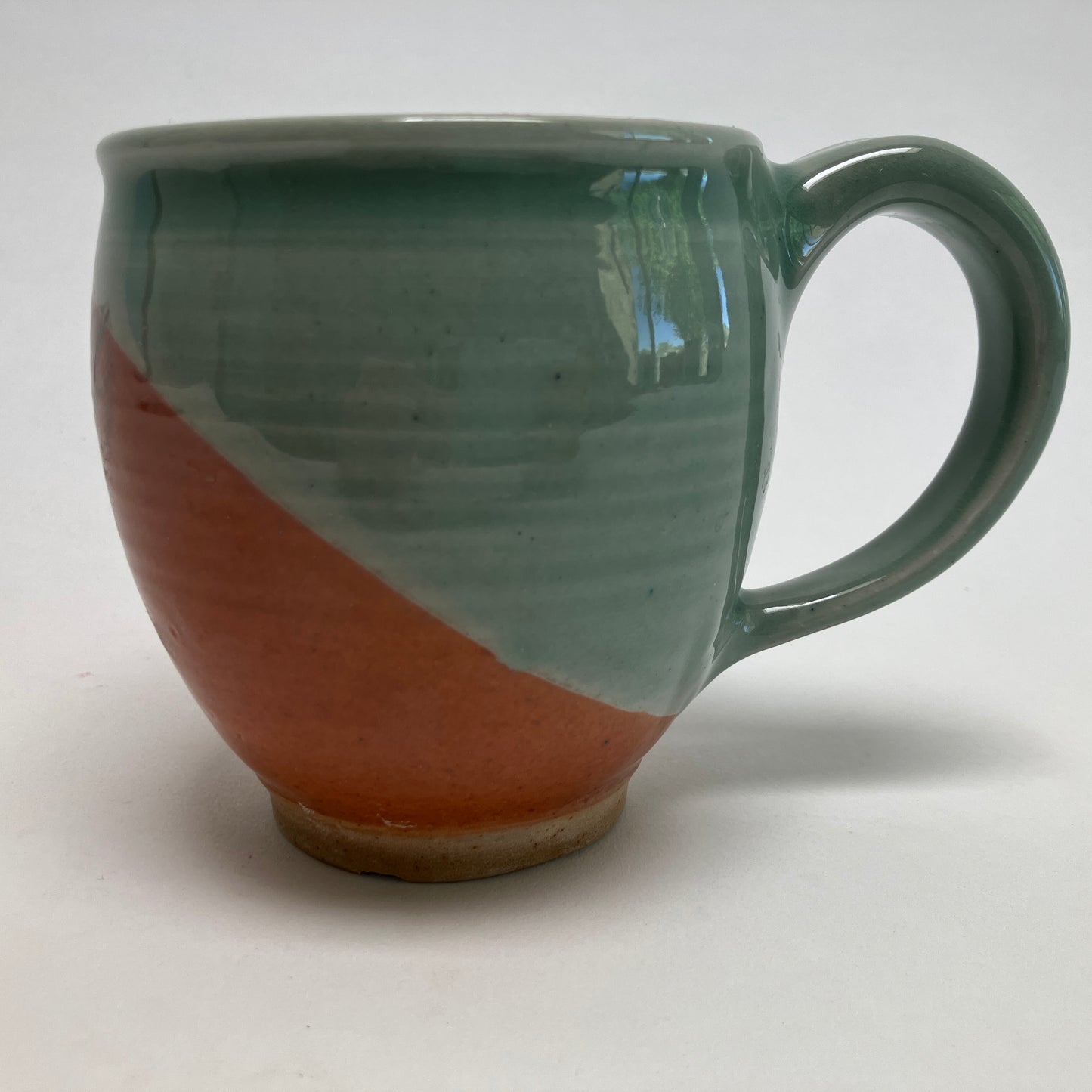 Round Mug With Feather