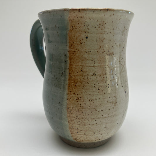 Small Curvy Mug With Grasses