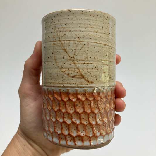 Tumbler With Leaf and Hexagon Texture