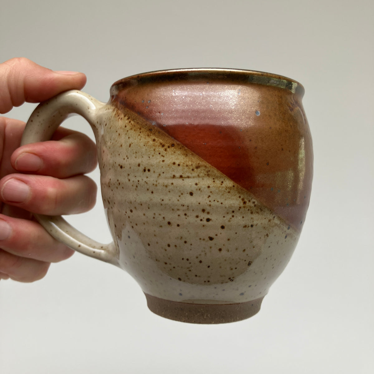 Round Mug With Grasses