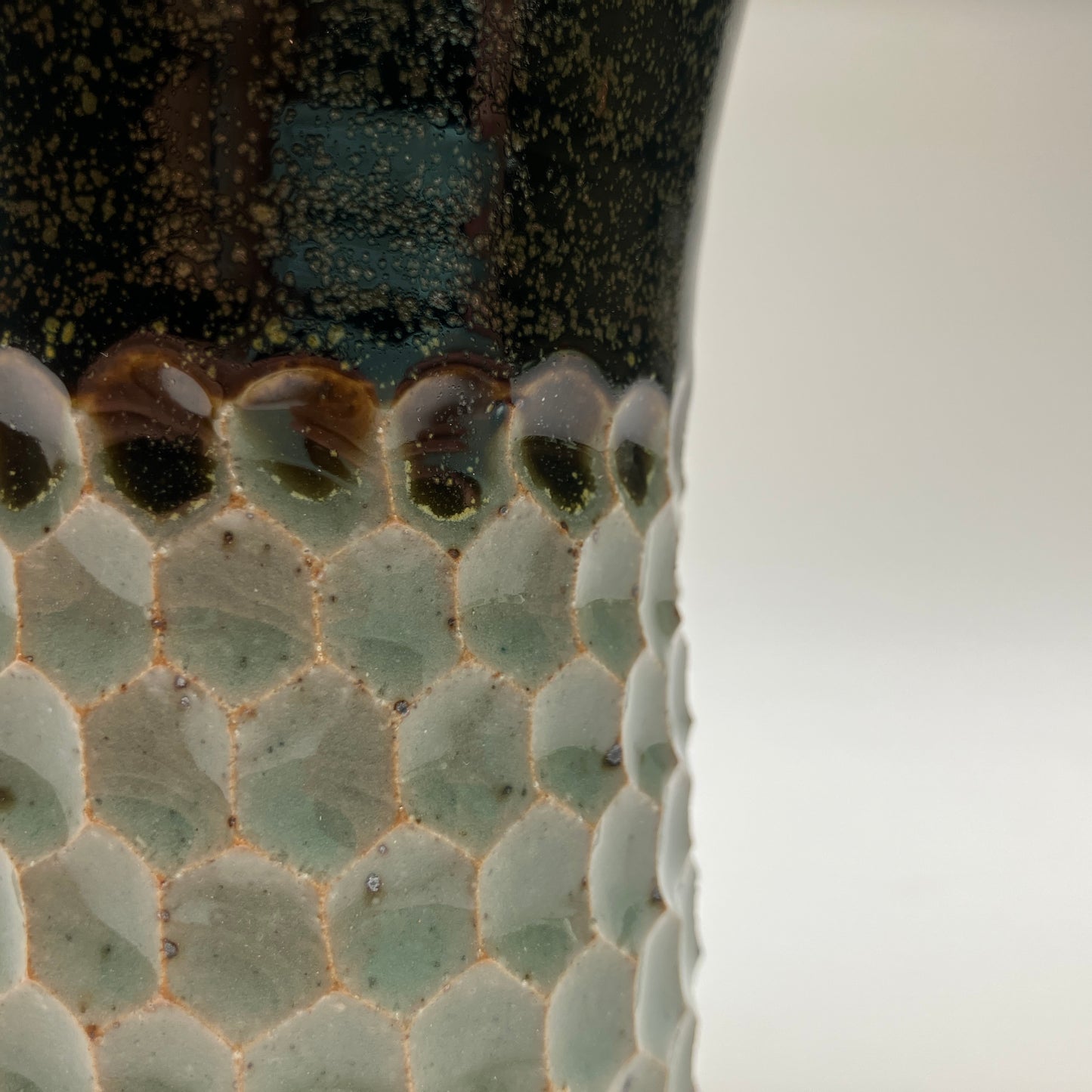 Pint With Carved Texture