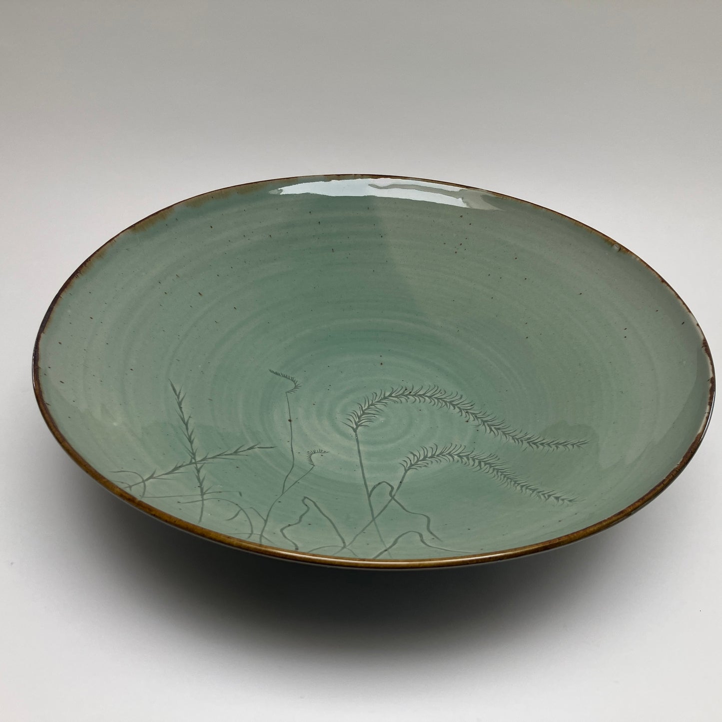 Large Serving Bowl With Grass Medley