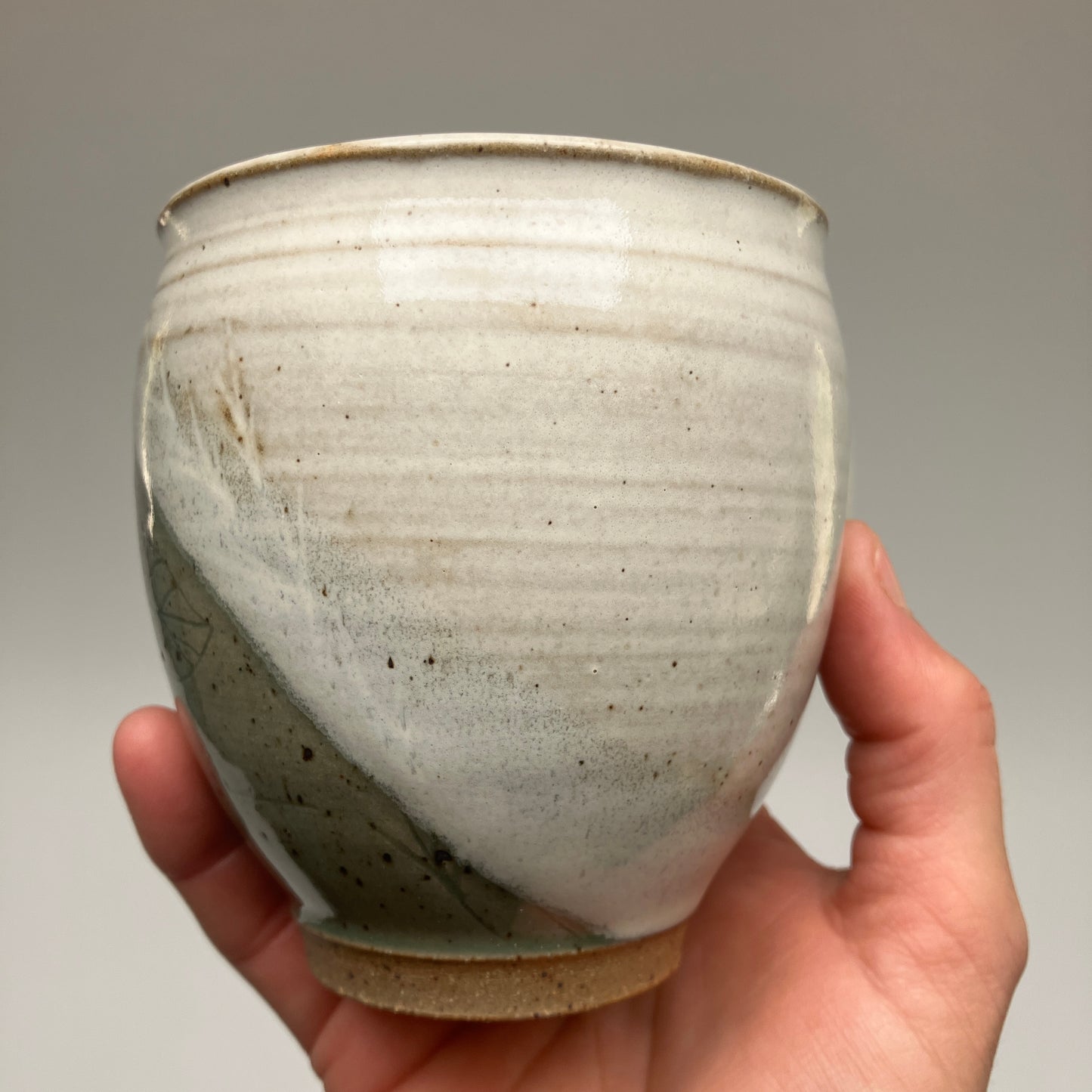 Round Mug with Leaves and Grasses