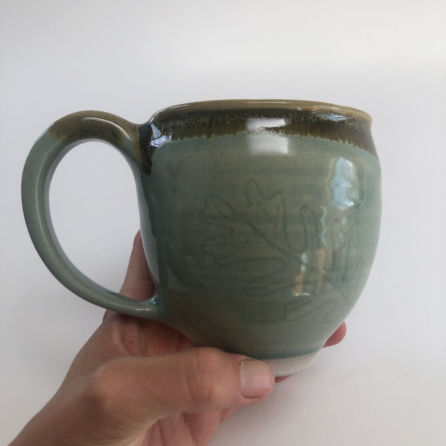 Celadon Mug with Leaves 1