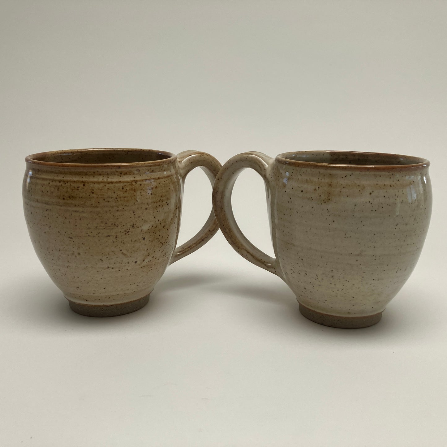 Round Mug in Cream White