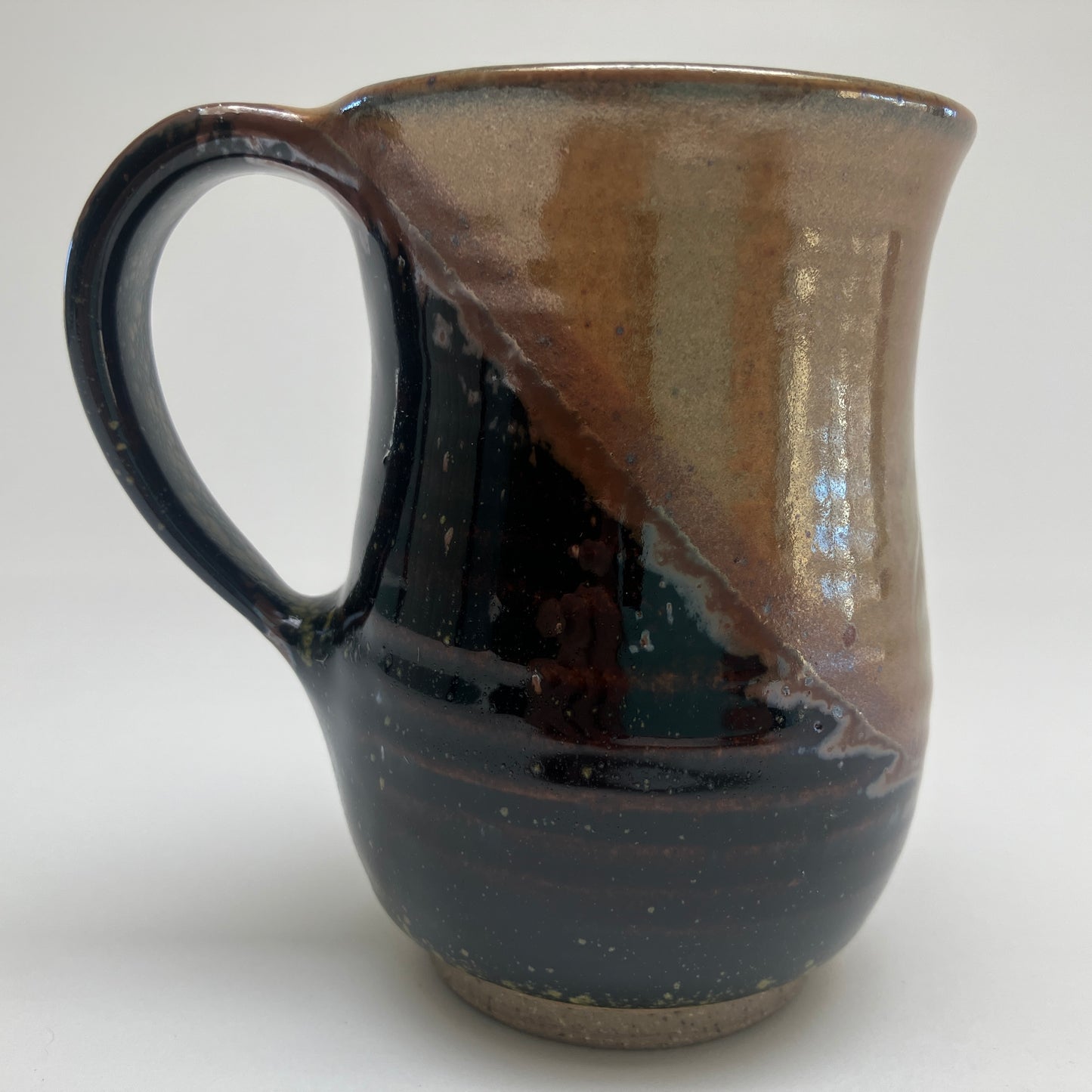Small Curvy Mug With Grass