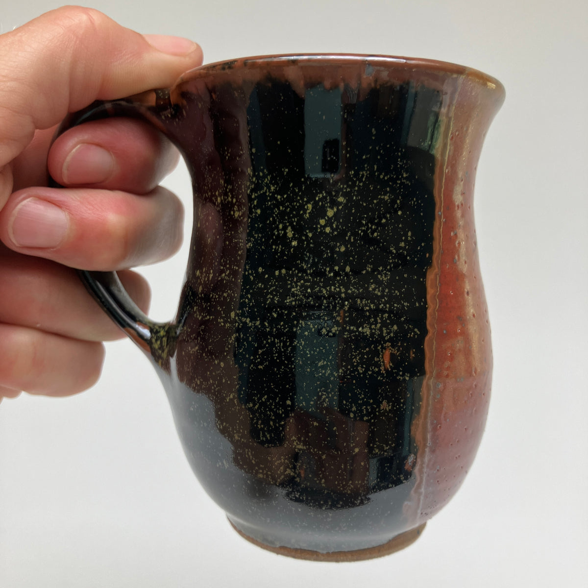 Small Curvy Mug With Dandelion Seed