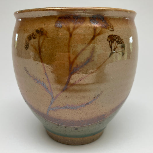 Round Mug with Yarrow
