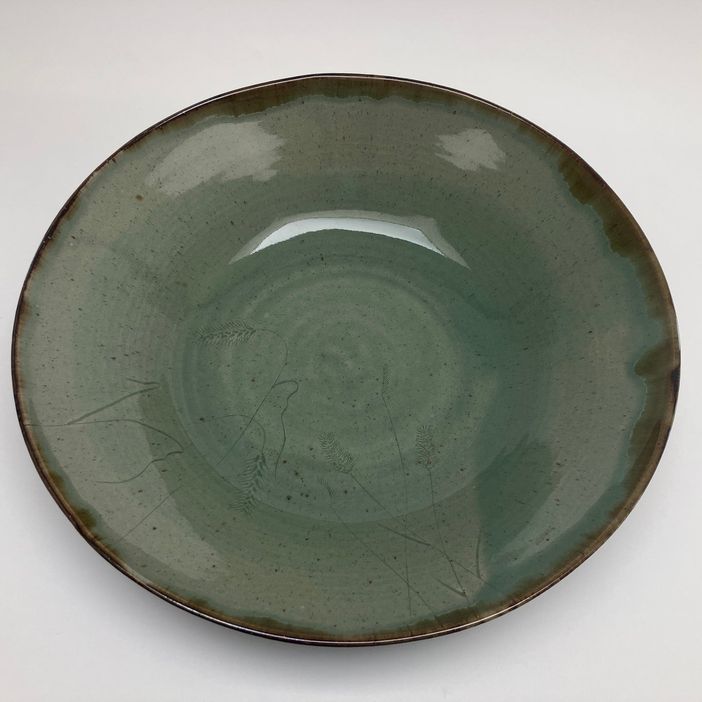 Large Serving Bowl With Grass Medley