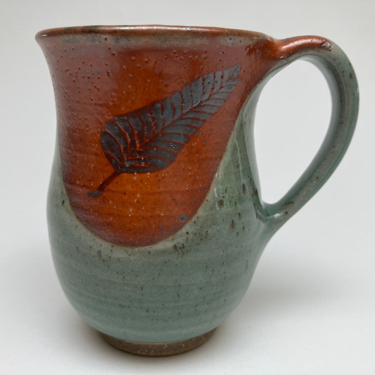 Small Curvy Mug With Feather