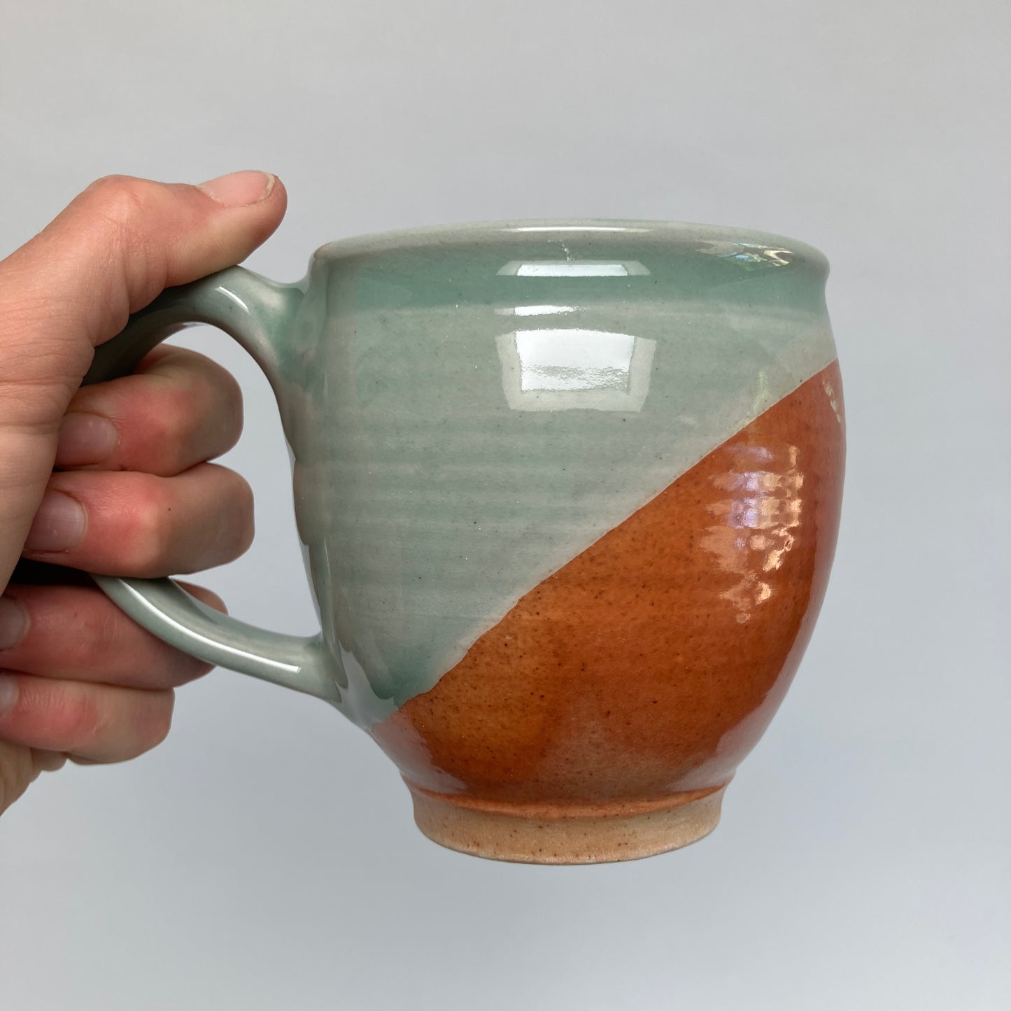 Round Mug With Feather