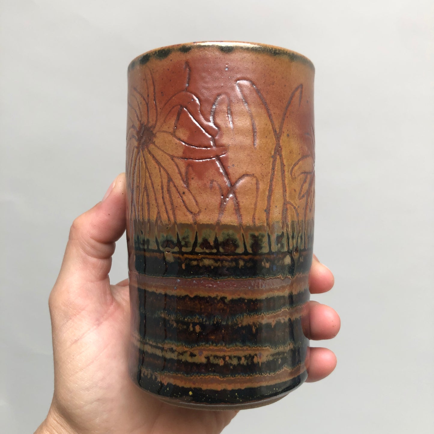 Tumbler With Daisies and Glaze Overlay