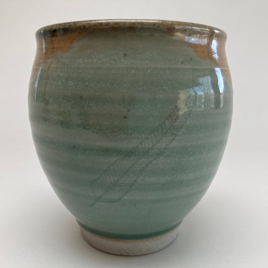 Round Mug With Feather