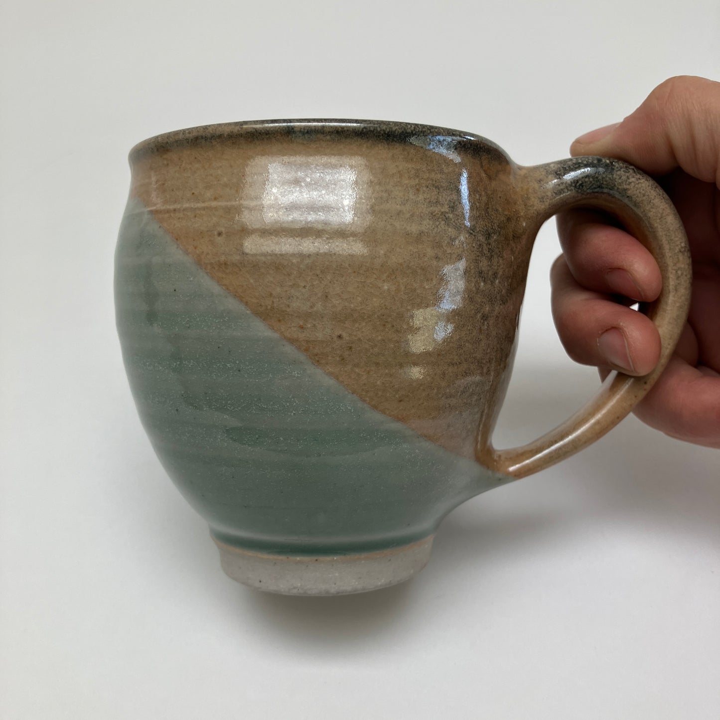 Round Mug With Feather